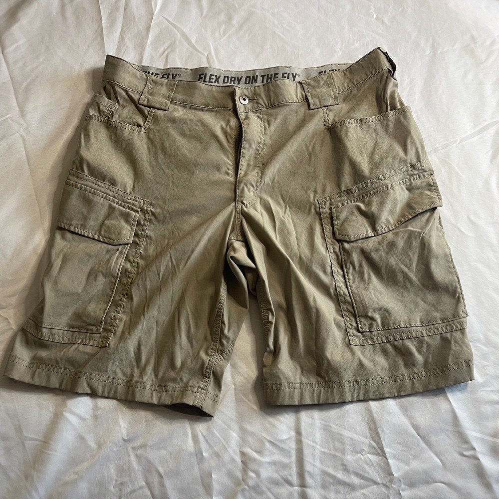 Duluth Trading Co Flex Dry on the Fly Cargo Shorts Mens 40 Khaki Tan Nylon Blend